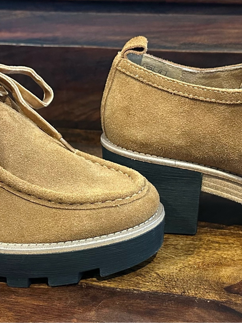 Kelsi Dagger Brown Suede Olga Platform Chukka - Picture 2 of 6